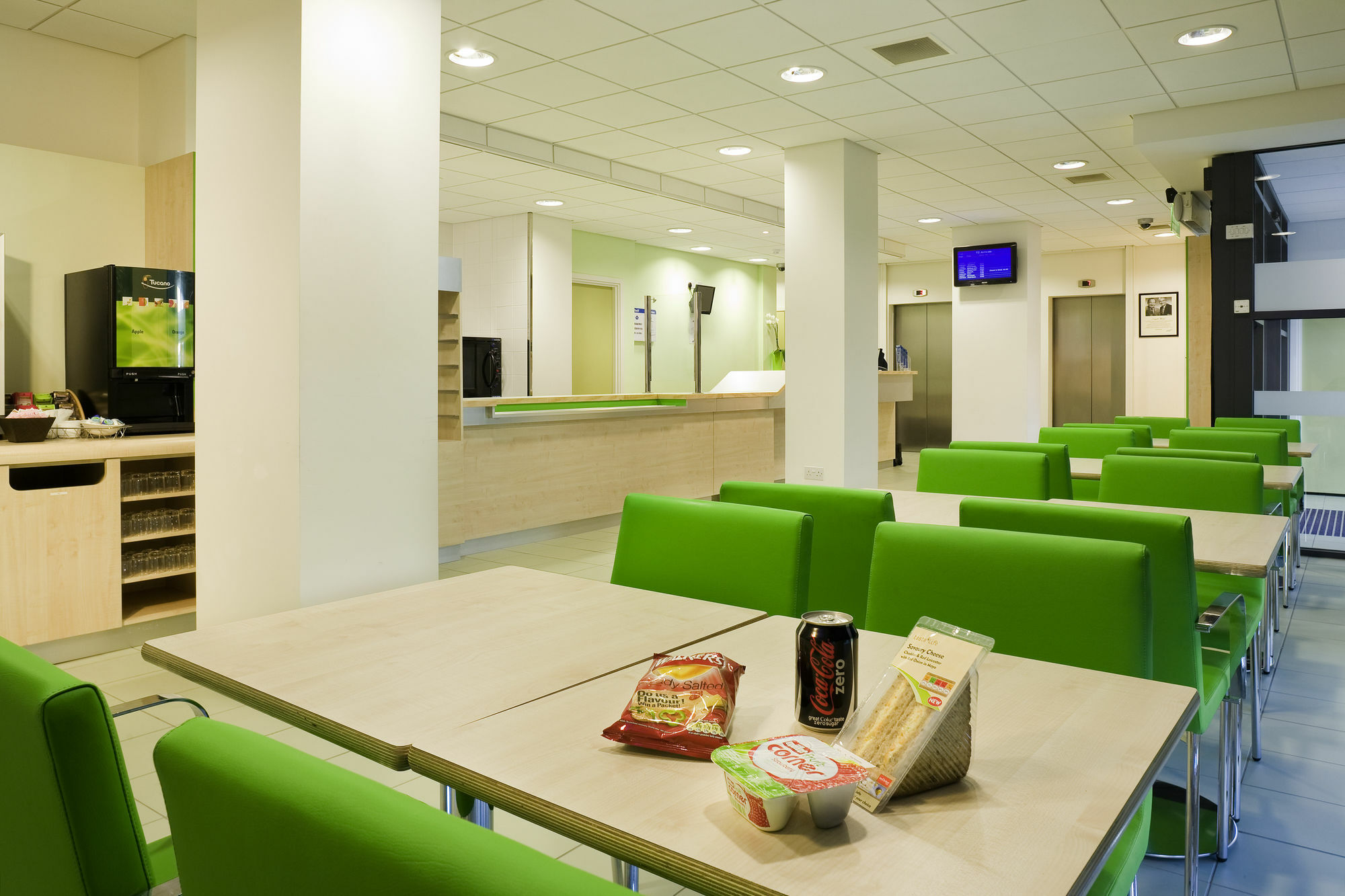 Ibis Budget Birmingham Airport Terminal Building - Nec Bickenhill Eksteriør bilde